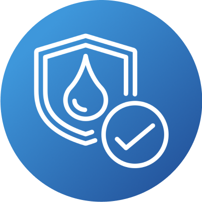 Skjold med vanddråbe og tjekmærke, symbol på vandbeskyttelse og sikkerhed